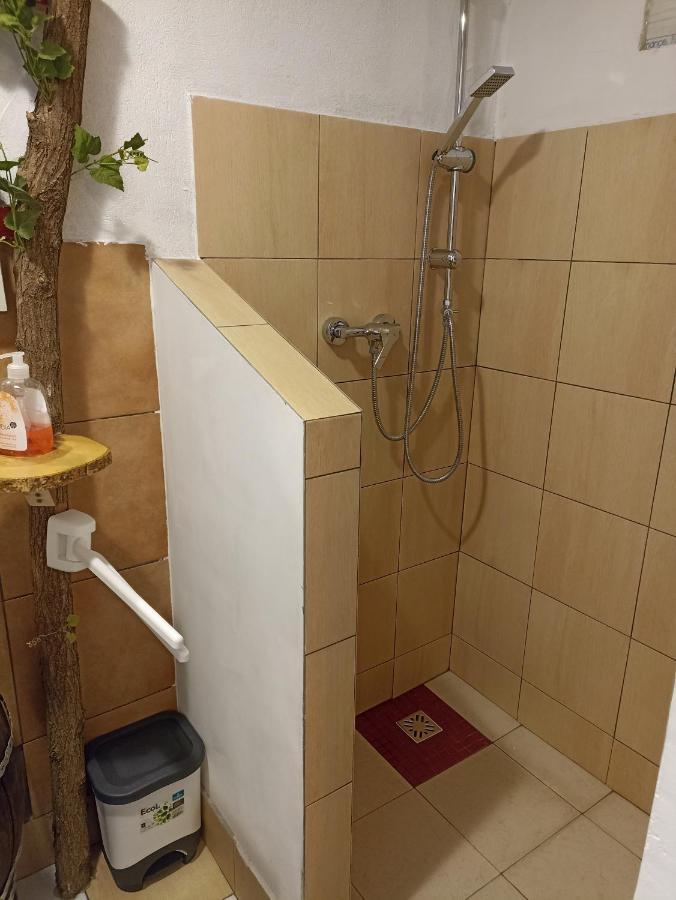 Ferienwohnung Uj Vilag Harkan Exterior foto